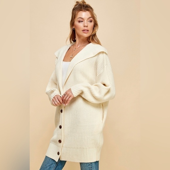 Beautiful… Ivory Long Cardi - Picture 6 of 6